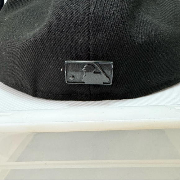 New Era Fitted black on black Yankee hat. - Picture 3 of 4